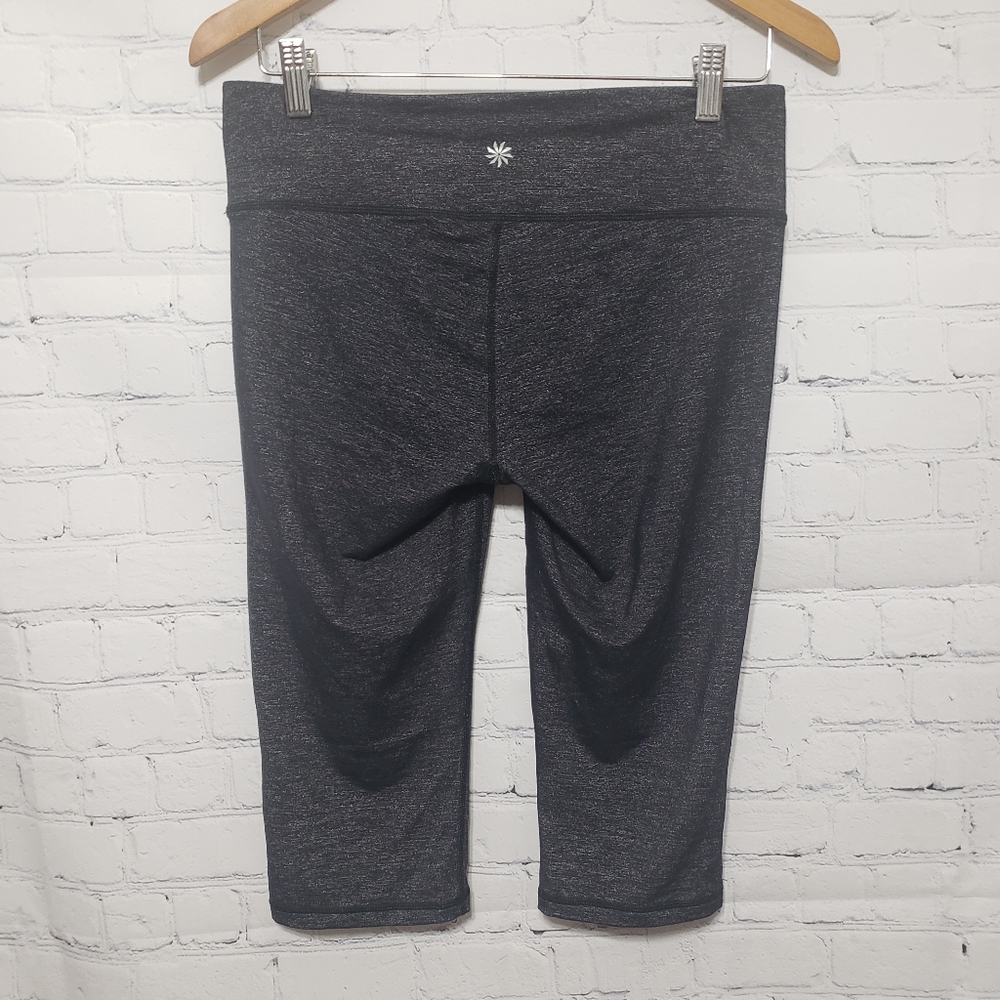 Athleta Sz M Odyssey Chaturanga Capri Leggings - Picture 4 of 11
